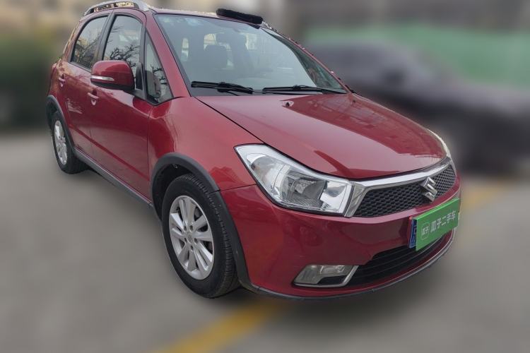 Used Suzuki SX4 2013 1.6L Manual CoolRide Model Front Right 45 Deg