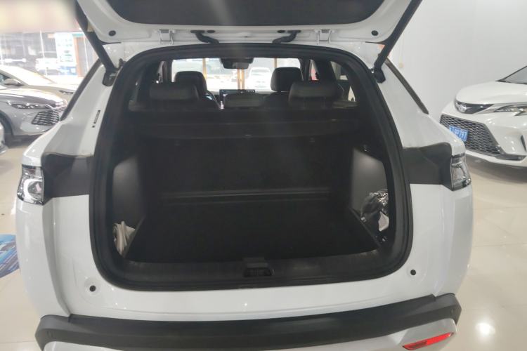 Used BYD Song L DM-i 2025 Intelligent Driving Version 160 km Beyond-Range Type
