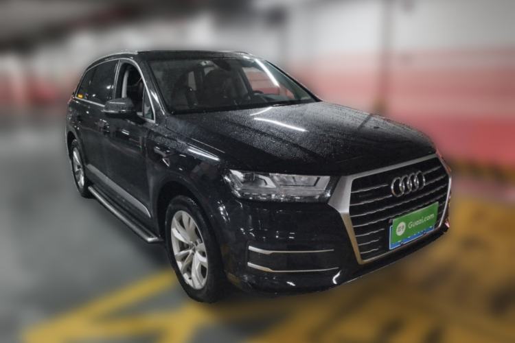 Used Audi Q7 2019 45 TFSI Comfort Model
