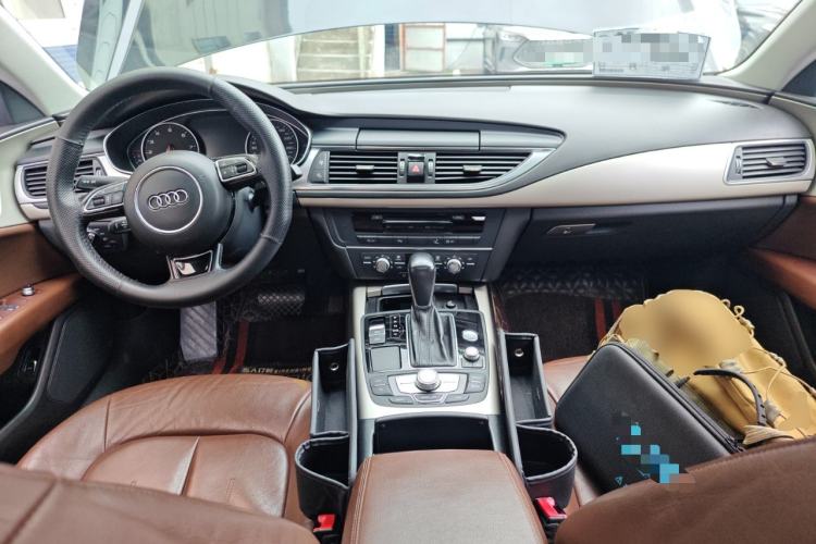 Used Audi A7 2017 35 TFSI Fashion Model Center Console