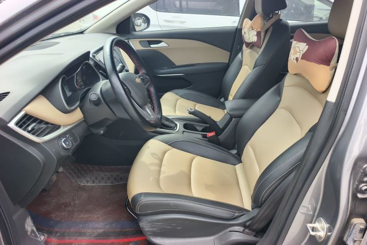 Used Chevrolet Monza 2022 320 Automatic Enjoyment Sunroof Version Left Front Seat