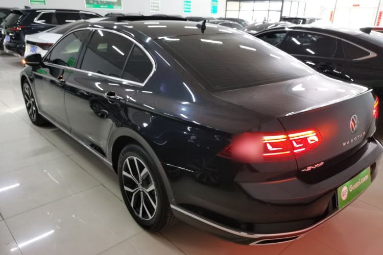 Used Volkswagen Magotan 2020 330TSI DSG Leading Model Rear Left 45 Deg