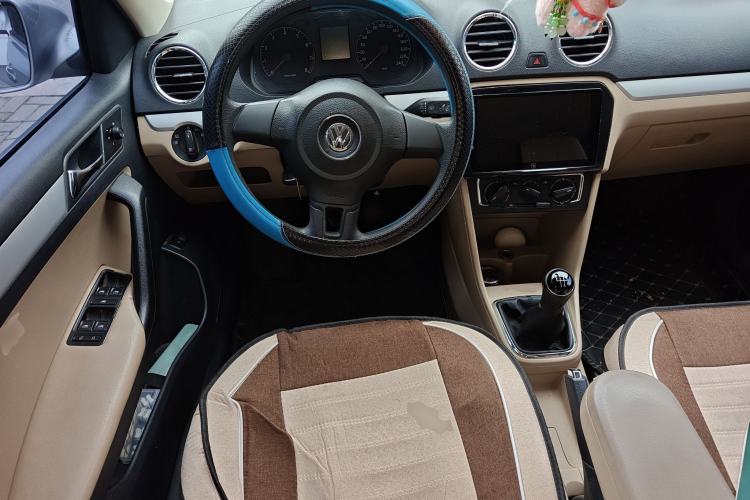 Used Volkswagen Jetta 2015 1.6L Manual Comfort Model