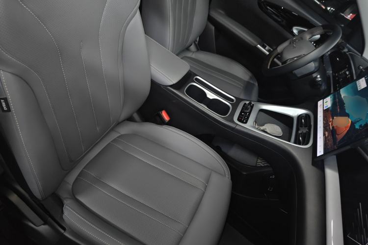 Used Geely Galaxy Geome 2025 UP 410km Exploration Edition Right Front Seat