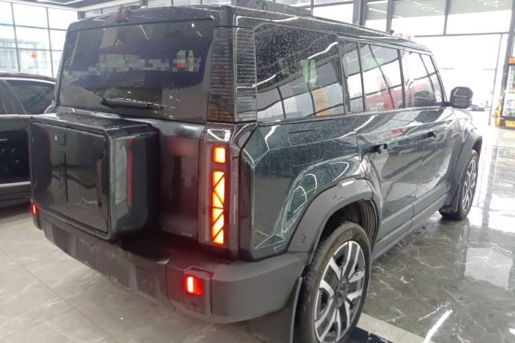 Used iCAR 03 2024 472km Four-Wheel Drive Long-Range Version Rear Right 45 Deg