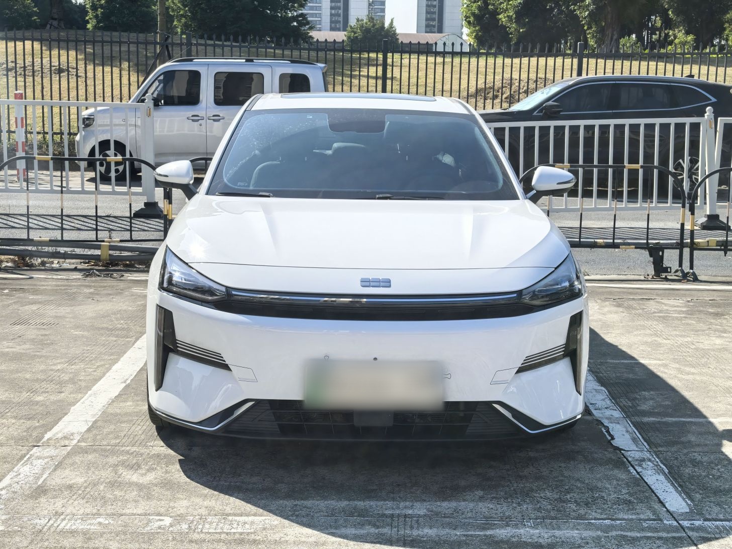 Geely Galaxy L6 2023 125km PLUS — снимка 16