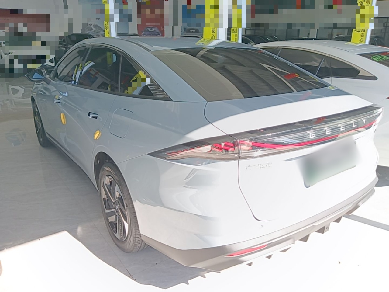 Geely Galaxy L6 2024 125km PLUS Dragon Edition — снимка 4