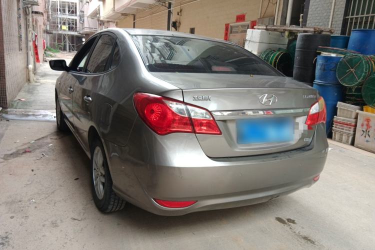 Used Hyundai Celesta 2015 1.6L Automatic Comfort Model Rear Left 45 Deg