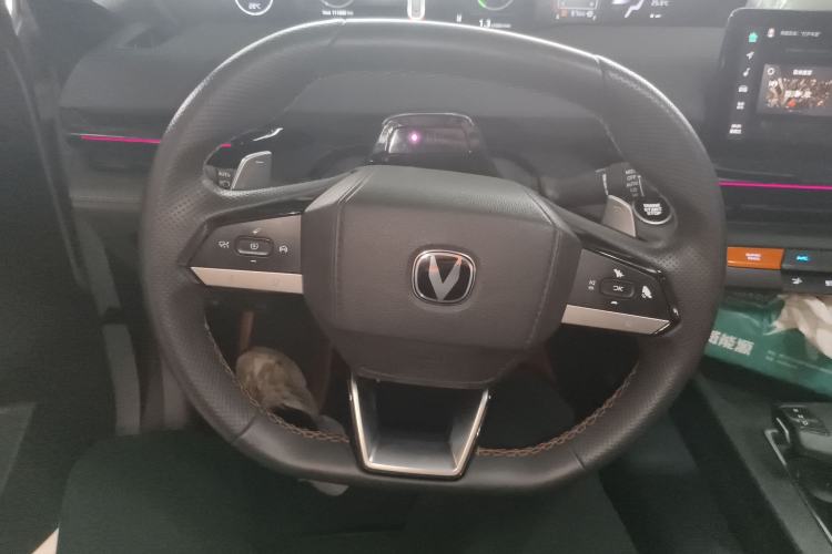 Used CHANGAN UNI-V 2022 1.5T Smart Navigation Version
