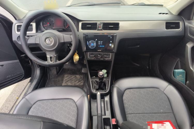 Used Volkswagen Santana 2013 1.6L Manual Comfort Edition