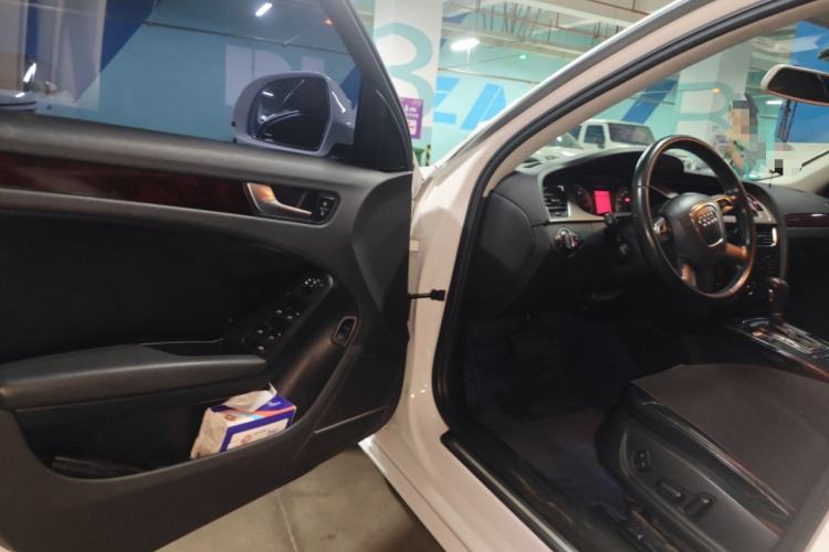 Used Audi A4L 2010 2.0 TFSI Technology Edition
