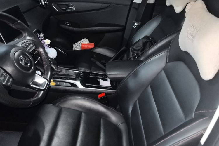 Used MG HS 2018 20T Automatic Two-Wheel Drive Hormone Dynamic Edition China V Standard Left Front Seat