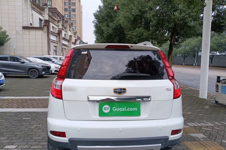 Used Geely Auto GX7 2015 Sports Edition 2.0L Automatic Luxury Upgrade Version China V Standard