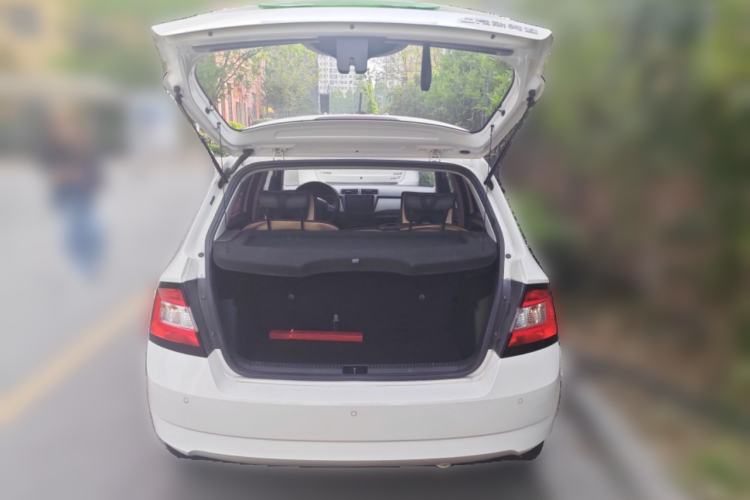 Used Skoda Fabia 2017 1.4L Automatic Car Enjoy Edition Trunk