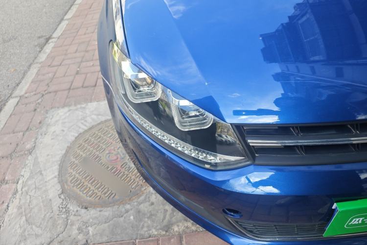 Used Volkswagen Polo 2011 1.4L Automatic ZhiCool Edition
