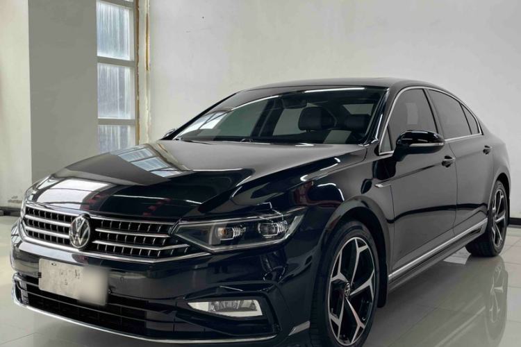 Used Volkswagen Magotan 2023 2 Million Units Commemorative Edition 330TSI DSG Luxury Version Exterior 2