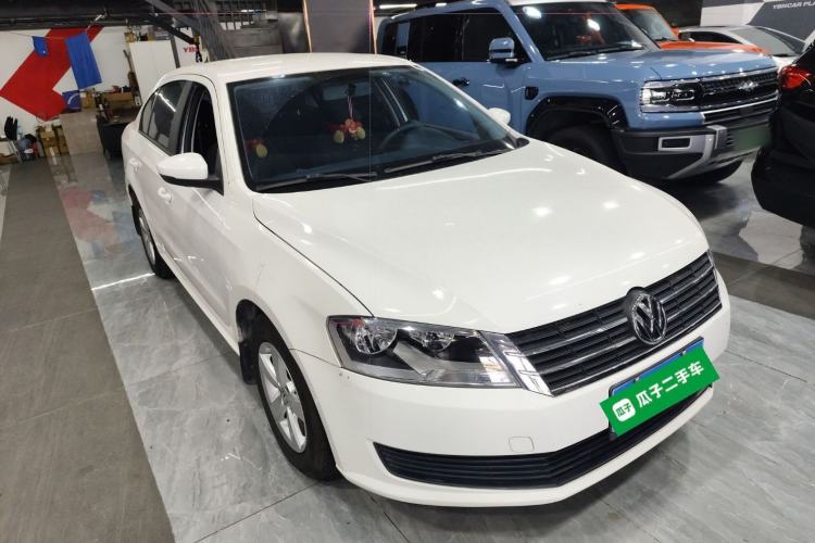 Used Volkswagen Lavida 2015 1.6L Automatic Fashion Edition