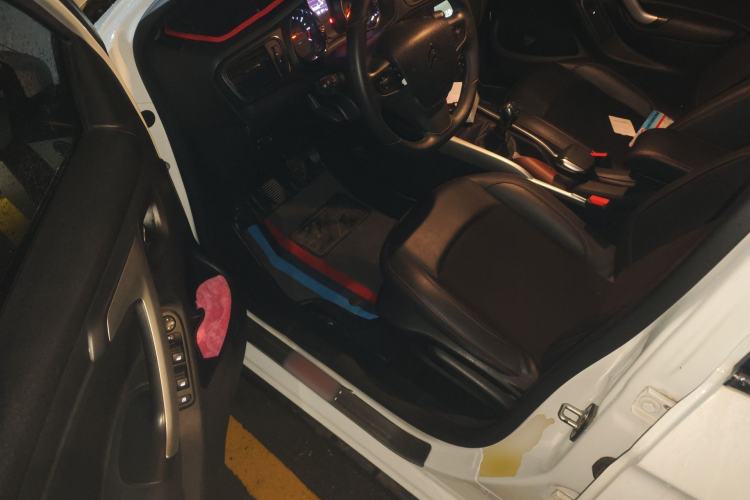 Used Citroen C3-XR 2015 1.6L Manual Pioneer Model Driver Seat