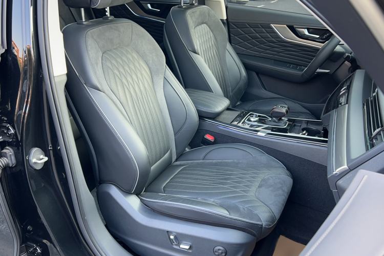 Used Hongqi HS5 2022 Revised Version 2.0T Smart Connect Flagship Edition
