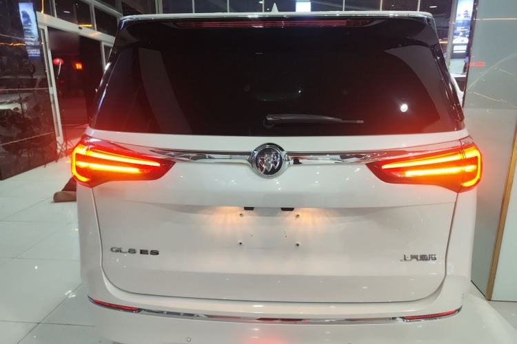 Used Buick GL8 2022 ES Land Cruiser 653T Luxury Model