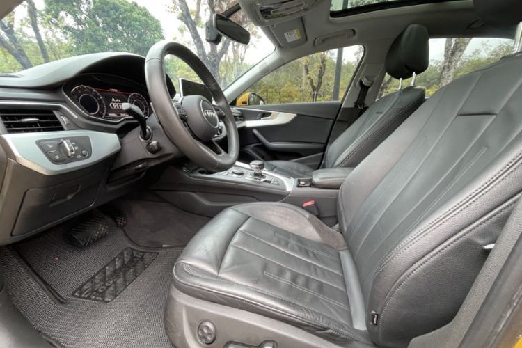 Used Audi A4L 2018 30th Anniversary Edition 40 TFSI Fashion Model Interior 2