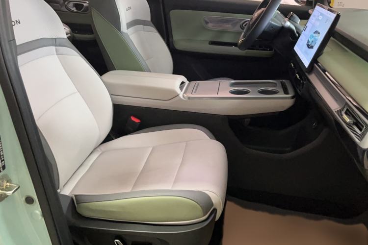 Used AION Y 2022 Plus 70 Tech Edition
