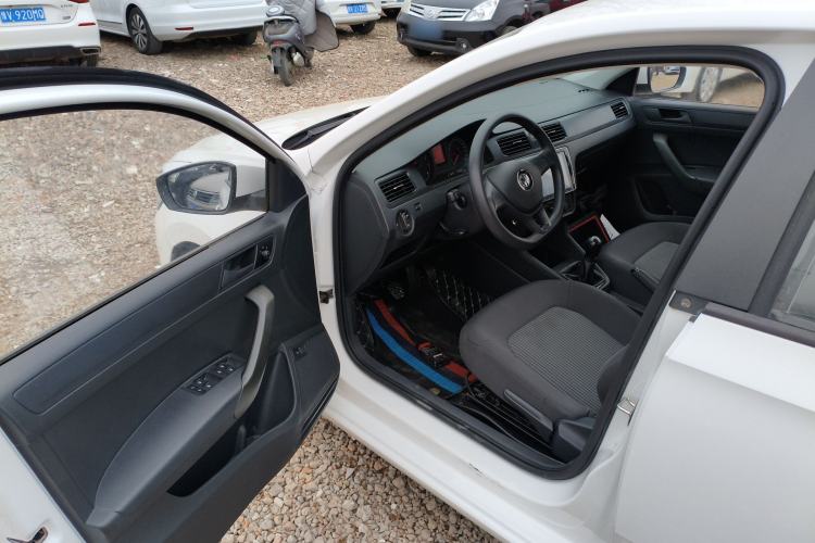 Used Volkswagen Santana 2016 1.4L Manual Fashion Edition
