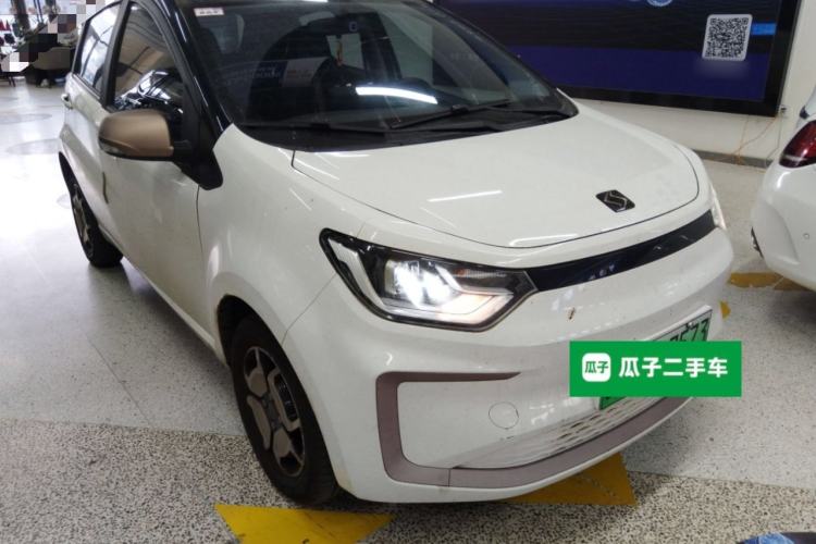 Used SOL E10X 2022 Flower Fairy Style Baby's Breath Front Right 45 Deg