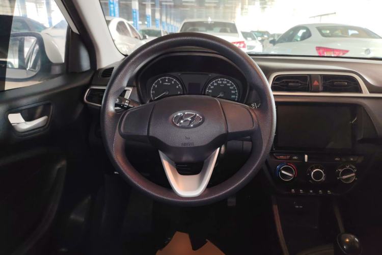 Used Hyundai Verna (older generation) 2020 1.4L Manual GL Refreshed Edition Steering Wheel