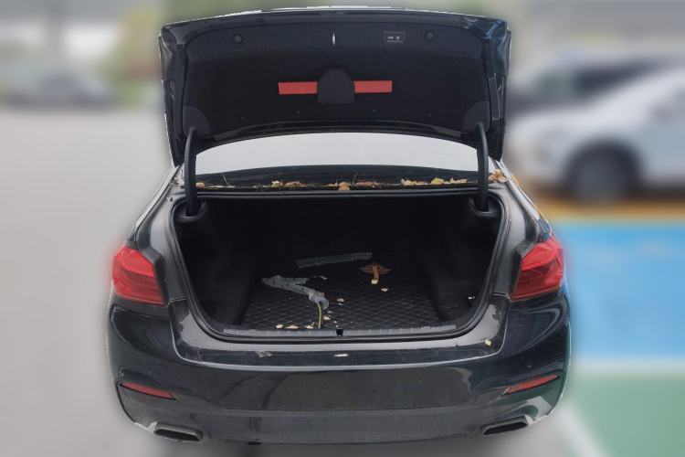 Used BMW 5 Series 2019 525Li M Sport Package Trunk