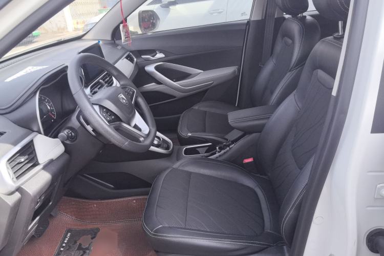 Used Baojun 510 2017 1.5L Automatic Fashion Model
