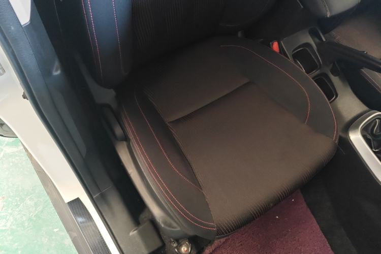 Used Suzuki S-Cross 2014 1.6L Manual Two-Wheel Drive Entry Model