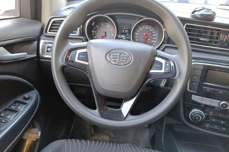 Used FAW Junpai D60 2017 1.5L Manual Standard Edition Steering Wheel