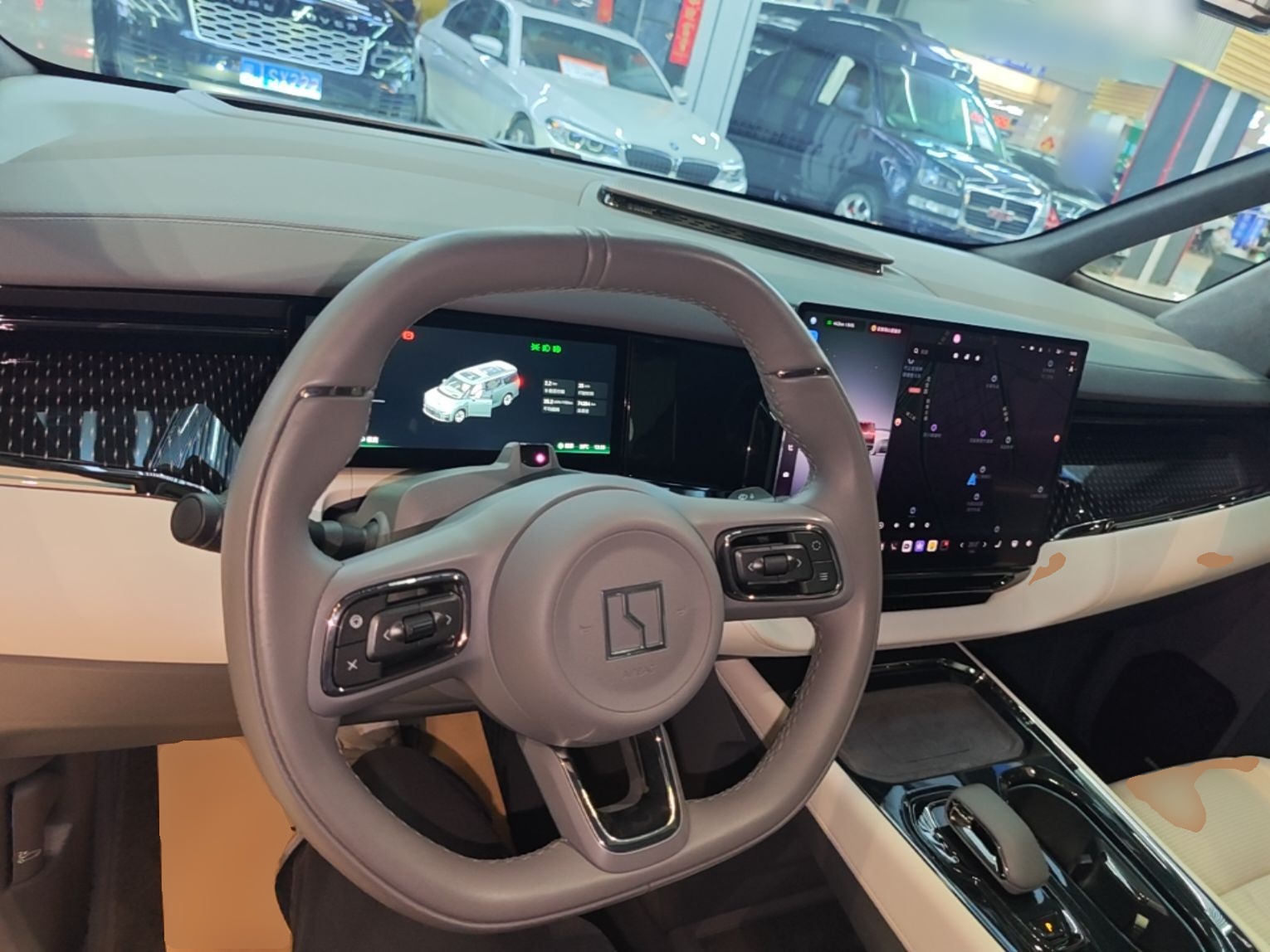 Zeekr 009 2024 Six-Seat Executive Version 4WD 108 kWh — снимка 12