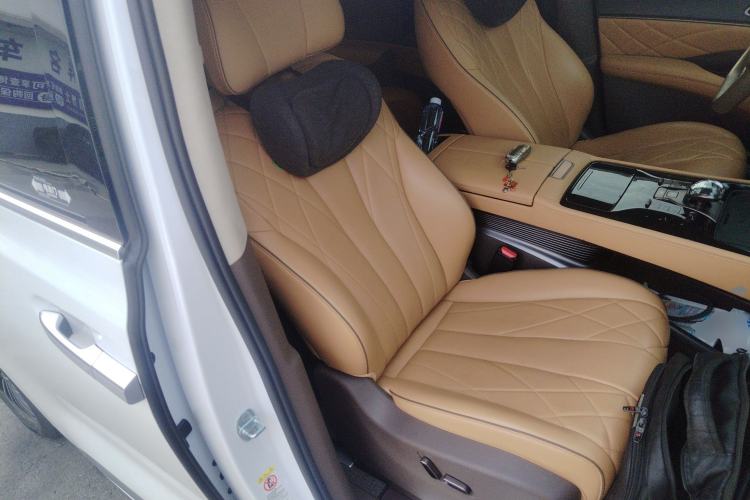 Used Denza D9 2022 DM-i 970 Four-Wheel Drive Flagship Model