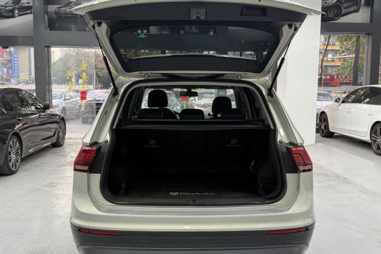 Used Volkswagen Tiguan L 2021 330TSI Automatic Two-Wheel Drive Comfort Edition
