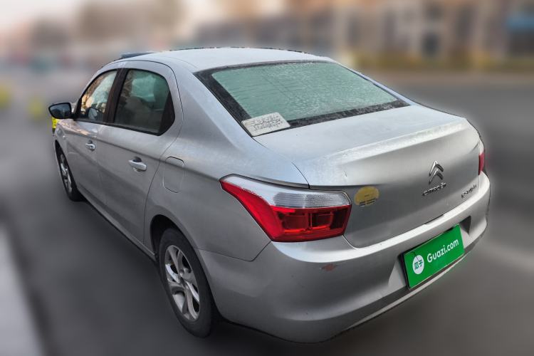 Used Citroen Elysee 2015 Zhishang Edition 1.6L Manual Fashion Model