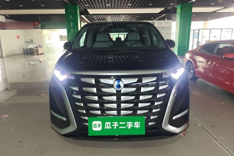 Used Denza D9 2022 DM-i 970 Four-Wheel Drive Prestige Model
