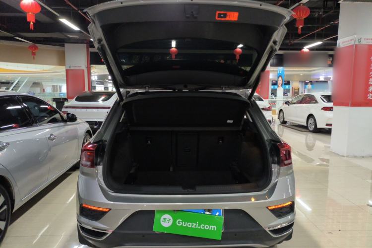 Used Volkswagen T-ROC 2020 230TSI DSG Two-Wheel Drive Advanced Version Trunk