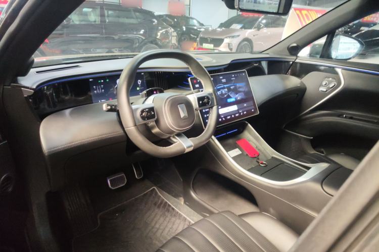 Used Avatr 11 2023 Long-Range Single-Motor Version 5 Seats