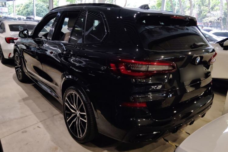 Used BMW X5 2021 xDrive40i Luxury Model with M Sport Package
