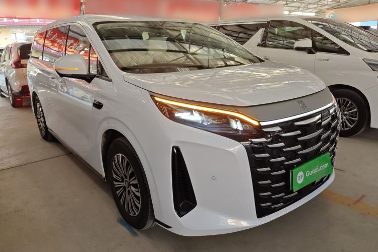 Used BYD Xia 2025 DM-i 1.5T 180km Beyond Edition
