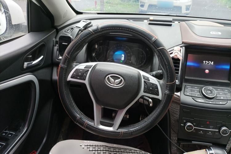 Used HYOSOW S6 2017 1.5T CVT Enjoyment Model Steering Wheel