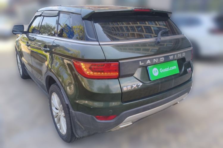 Used Land X7 2015 2.0T Panoramic Prestige Edition
