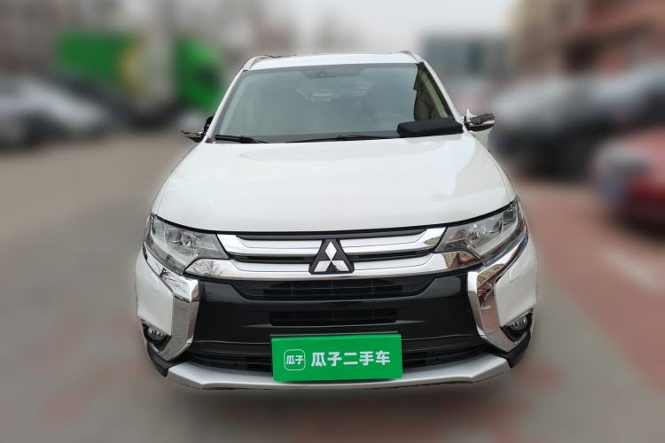 Used Mitsubishi Outlander 2016 2.4L 4x4 Elite Edition 5 Seats Front