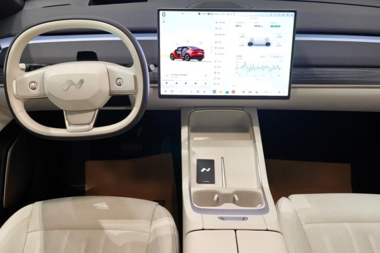 Used ONVO L60 2024 60 kWh Rear-Drive Version