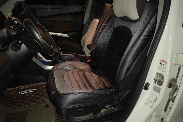 Used Suzuki Vitara S-Cross 2017 1.6L Manual Two-Wheel Drive Urban Fashion Model