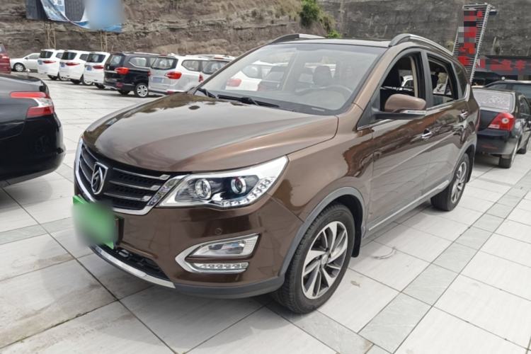 Used Baojun 560 2015 1.8L manual luxury version