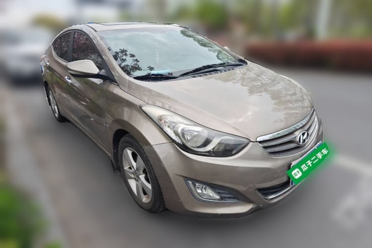 Used Hyundai Elantra (5th Generation / Langdong) 2013 1.6L Automatic Leading Model Front Right 45 Deg