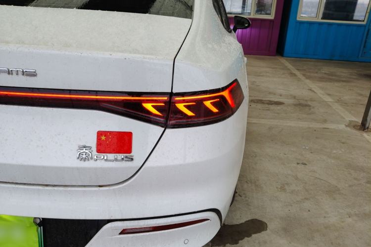 Used BYD Qin PLUS 2024 HONOR Edition DM-i 55KM Leading Model Right Rear Taillight